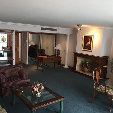 Crystal Palace Hotel Montevideo Room photo